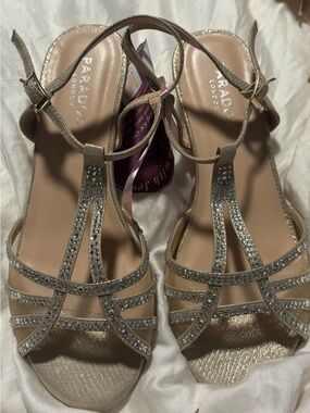 Paradox London Gold Rhinestone Strappy Wedge Sandals NWT Sz 7